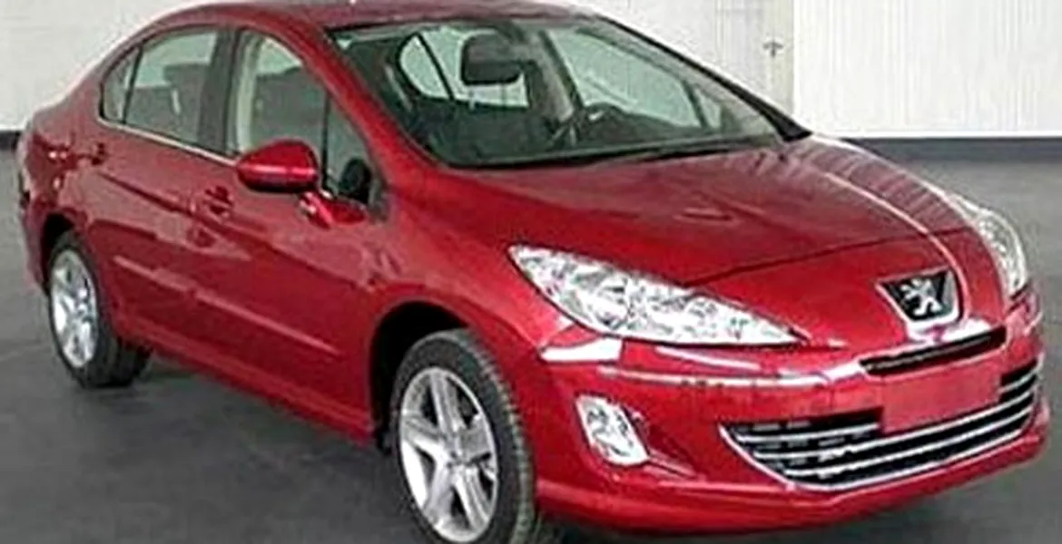 Peugeot 308 sedan – poze spion