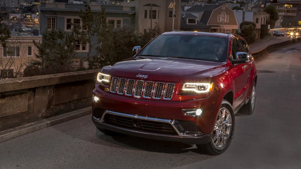 Facelift Jeep Grand Cherokee: primele imagini şi informaţii oficiale