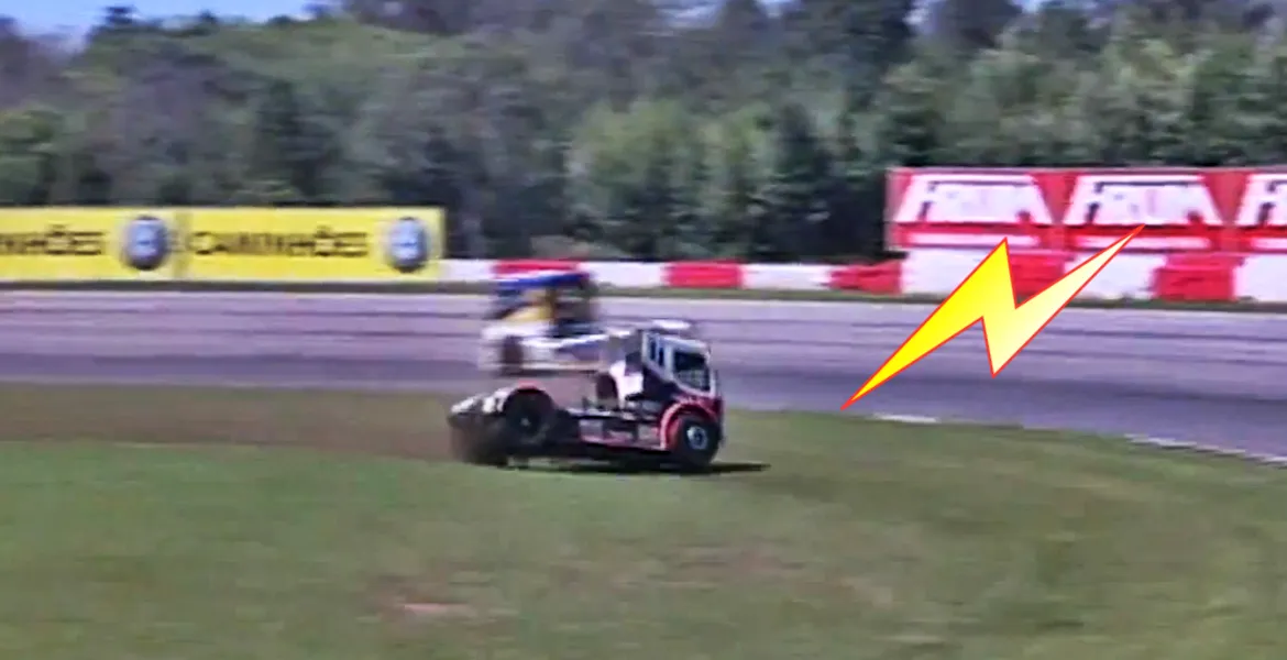 Accident spectaculos la Super Trucks. VIDEO