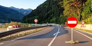 Restricții de circulație pe Valeo Oltului (DN7). Se fac lucrări de consolidare