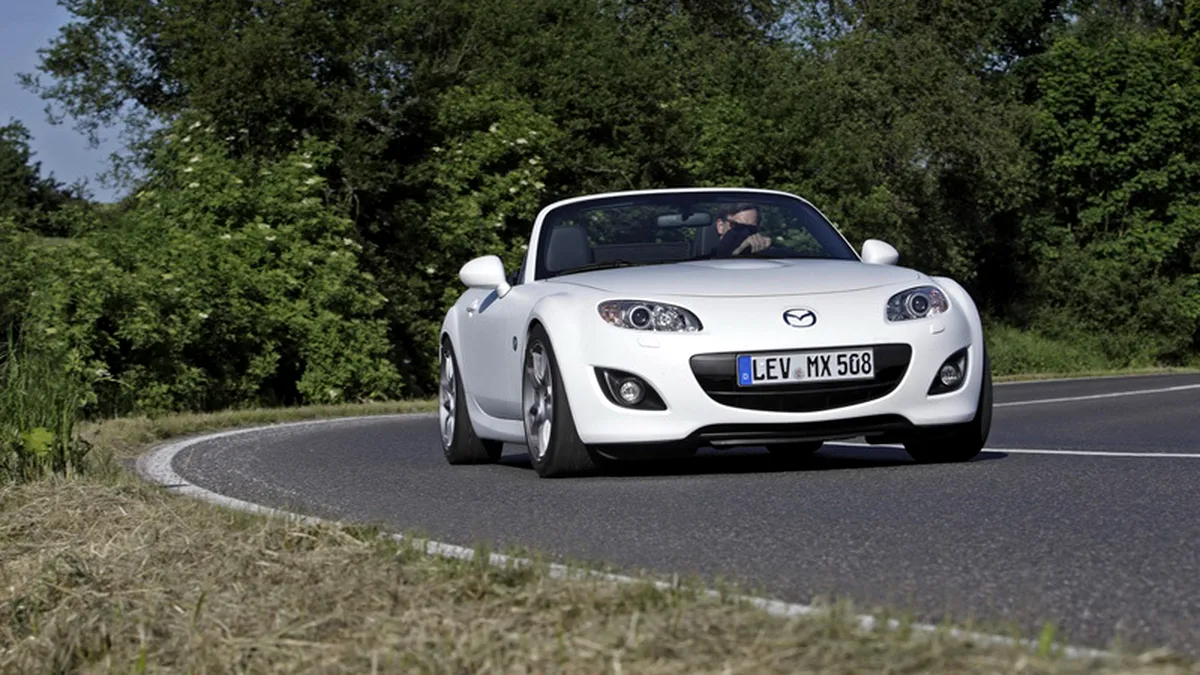 Mazda MX-5 Yusho Supercharged - prototip de super-MX-5 la AMI Leipzig 2012