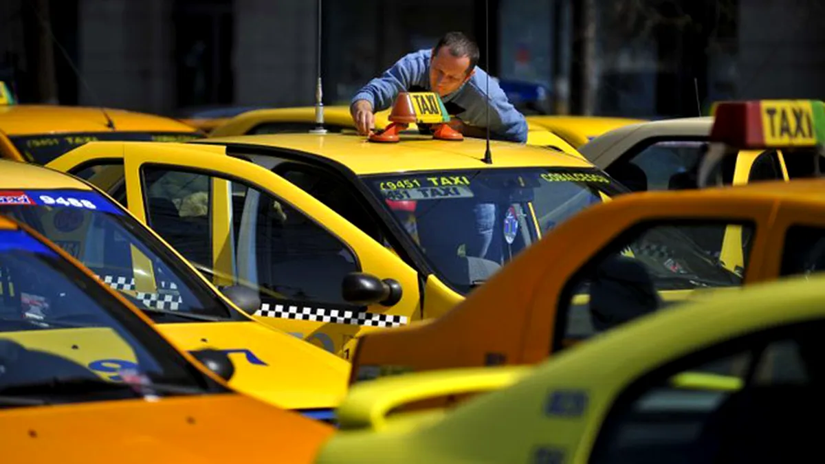 Noi reguli pentru taximetrişti. Ce nu vor avea voie să discute cu clienţii