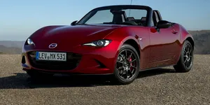 Următoarea generație de Mazda MX-5 ar putea fi ultima echipată cu un motor pe benzină, sugerează CEO-ul filialei Australia
