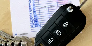 Luna iulie aduce schimbări pentru redobândirea permisului. Unde trebuie să se prezinte șoferii pentru a da testul?