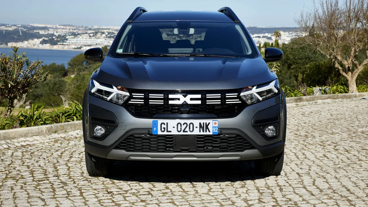 Rechemare pentru modele hibride de la Dacia și Renault. Jogger se află pe listă