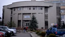 Medicii de la Spitalul Militar, acuzați că luau șpagă de la pacienți, au fost plasați sub control judiciar