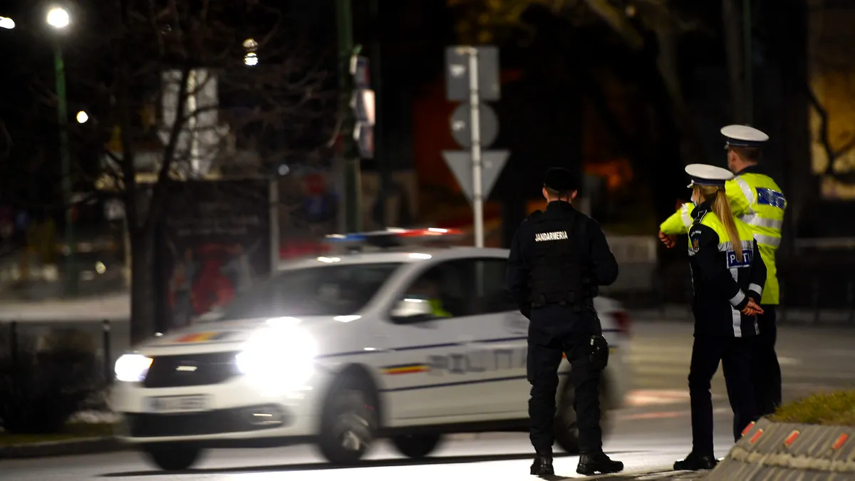 Urmărire ca în filme pe străzile din România: Un copil de 12 ani a furat o mașină și a condus sute de kilometri