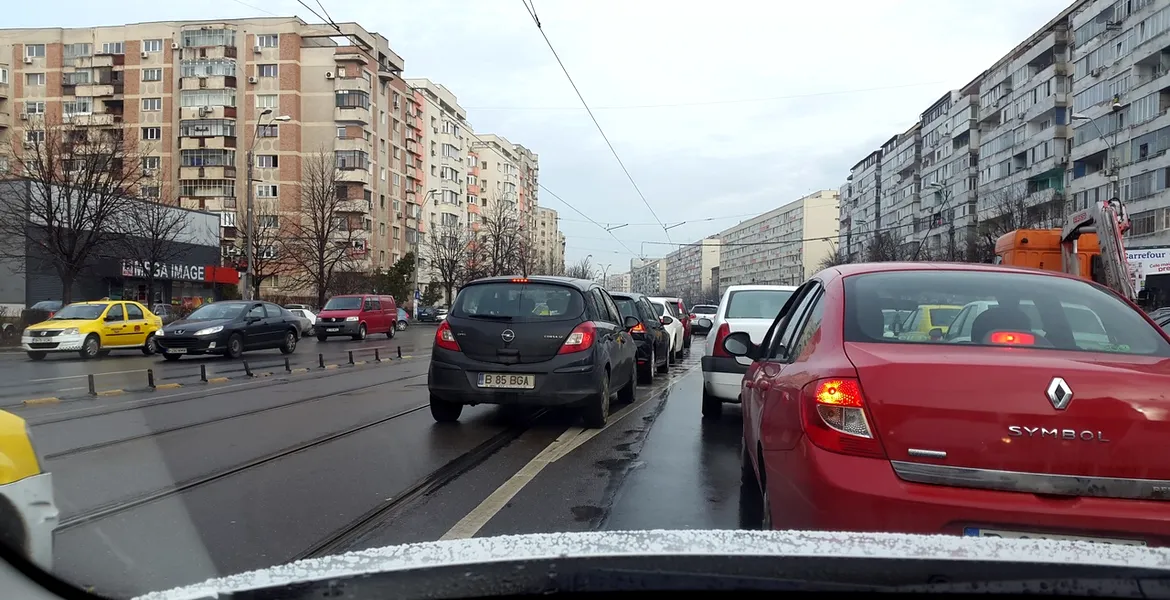 Capcană pentru şoferi, în centrul Bucureştiului – VIDEO