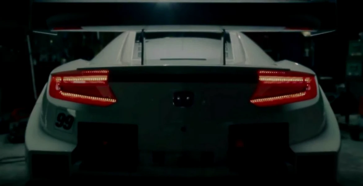Honda NSX Concept-GT dă apa în clocot. VIDEO