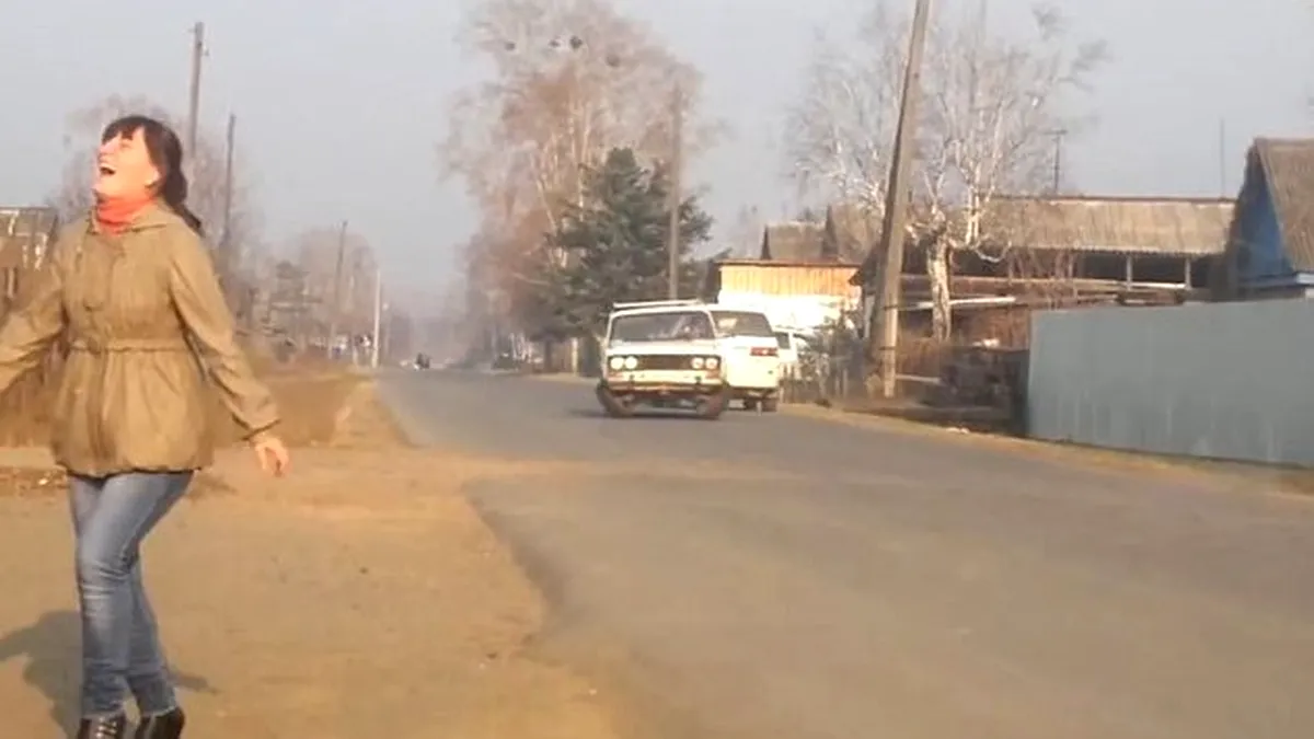 Cea mai expresivă Lada din toate timpurile dansează ca un low-rider. Oarecum