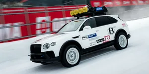 Bentley Bentayga X surprinde: concept off-road bazat pe Speed, cu 650 CP și motor V8