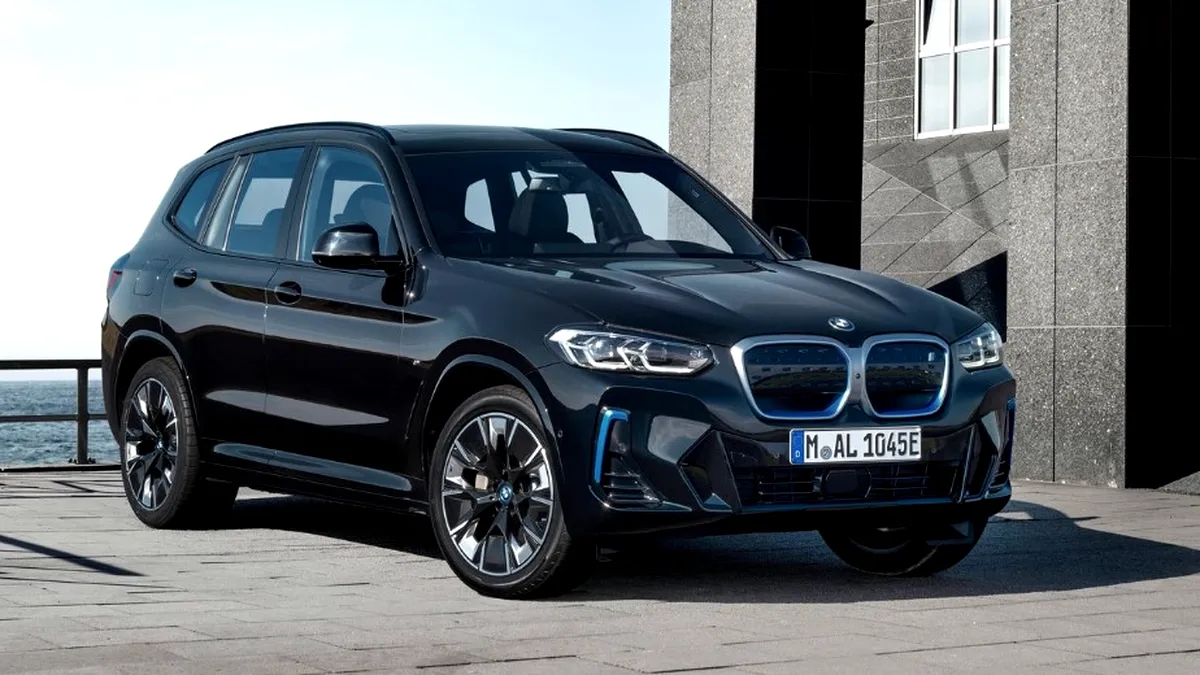 BMW rămâne lider în segmentul premium. Producătorul bavarez a vândut de două ori mai multe mașini electrice în 2022