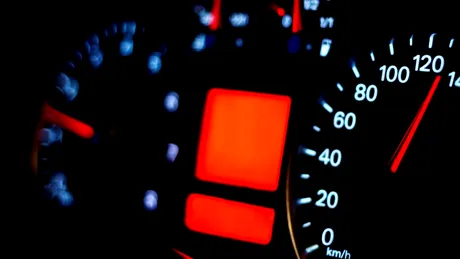 Dispozitivul „minune” care îngheață kilometri mașinii. Registrul Auto Român trage un semnal de alarmă