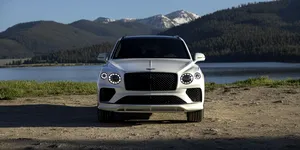 Bentley pregătește primul său SUV electric. CEO-ul susține că va costa cât un Bentayga