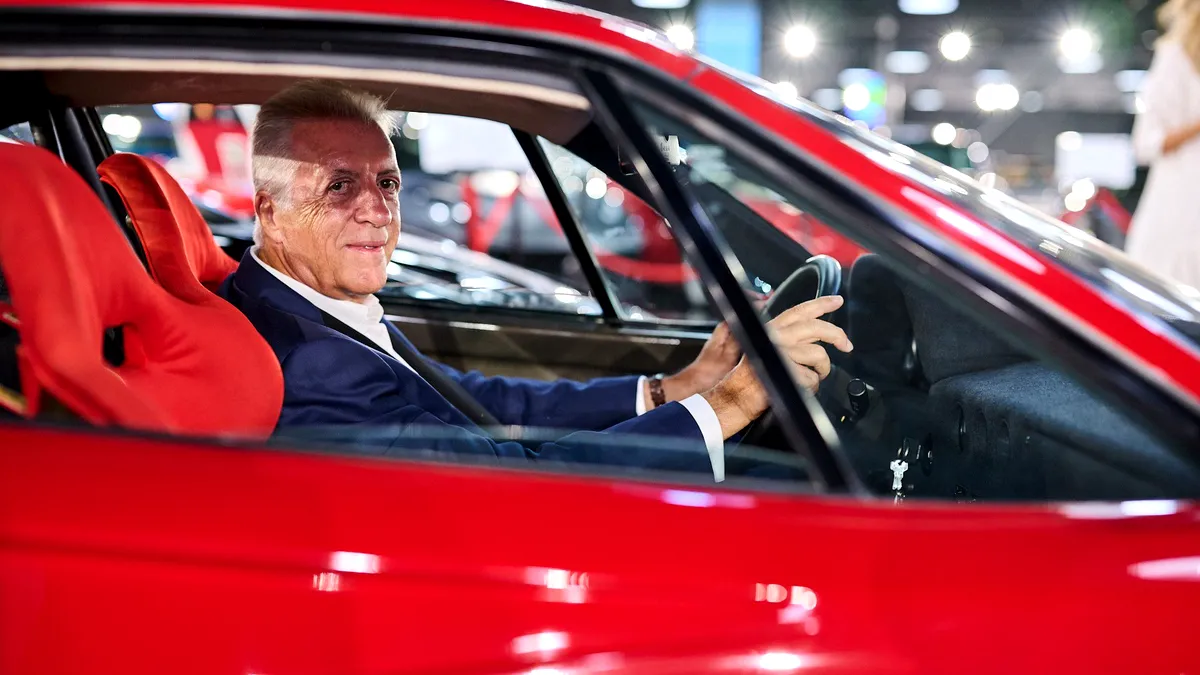 Piero Ferrari, acționar și vicepreședinte al companiei Ferrari, a vizitat galeria Țiriac Collection