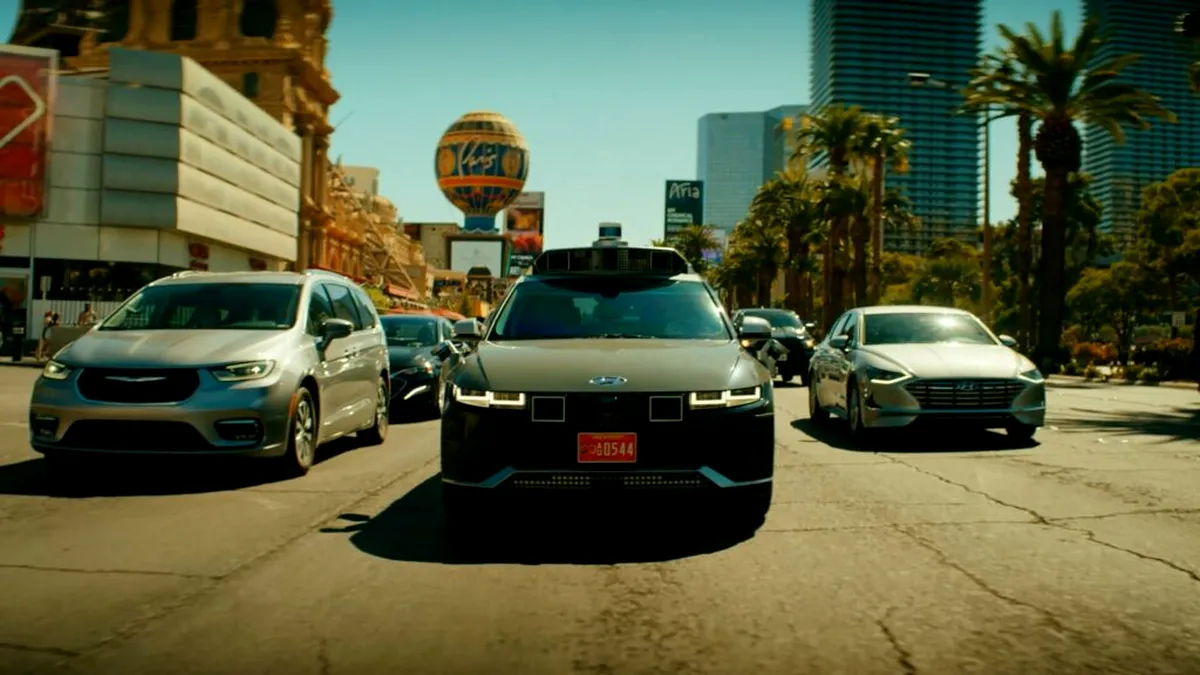 Cum se descurcă robotaxi-urile autonome Hyundai Ioniq 5 în traficul din Las Vegas - VIDEO