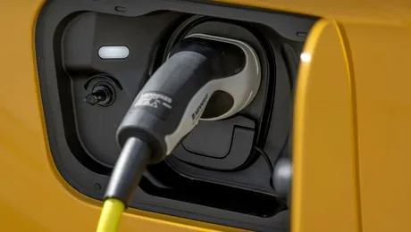 Liderul piaței vehiculelor electrice din România în 2025. Care au fost cele mai populare modele pentru clienții români