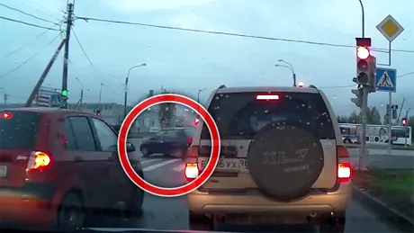 VIDEO: Balet cu Dacia Logan pe străzile din Rusia