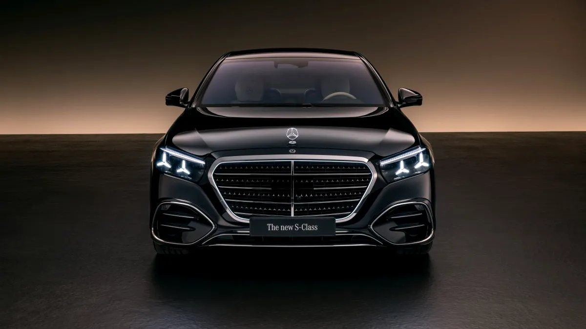 Noul Mercedes-Benz Clasa S 2026 Facelift: 2.700 de componente noi si un V8 care suna a supercar (P)