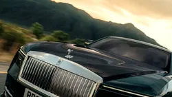 Doi români au intrat cu un Rolls-Royce în Italia, ceea ce a atras atenția polițiștilor. După câțiva kilometri, au rămas fără o avere