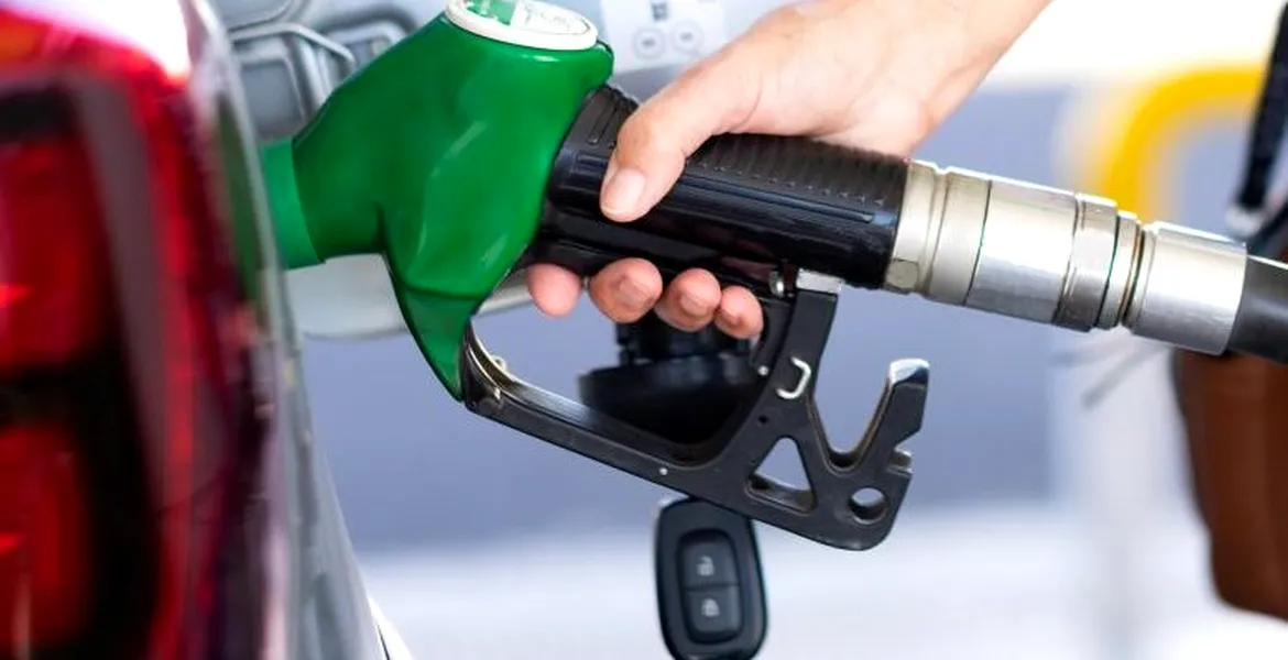 Benzina și motorina s-au scumpit! Cu cât s-a majorat prețul carburanților în România