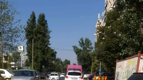 Atenție, șoferi! Val de accidente în București. Cu ce s-a stropit pe străzi?