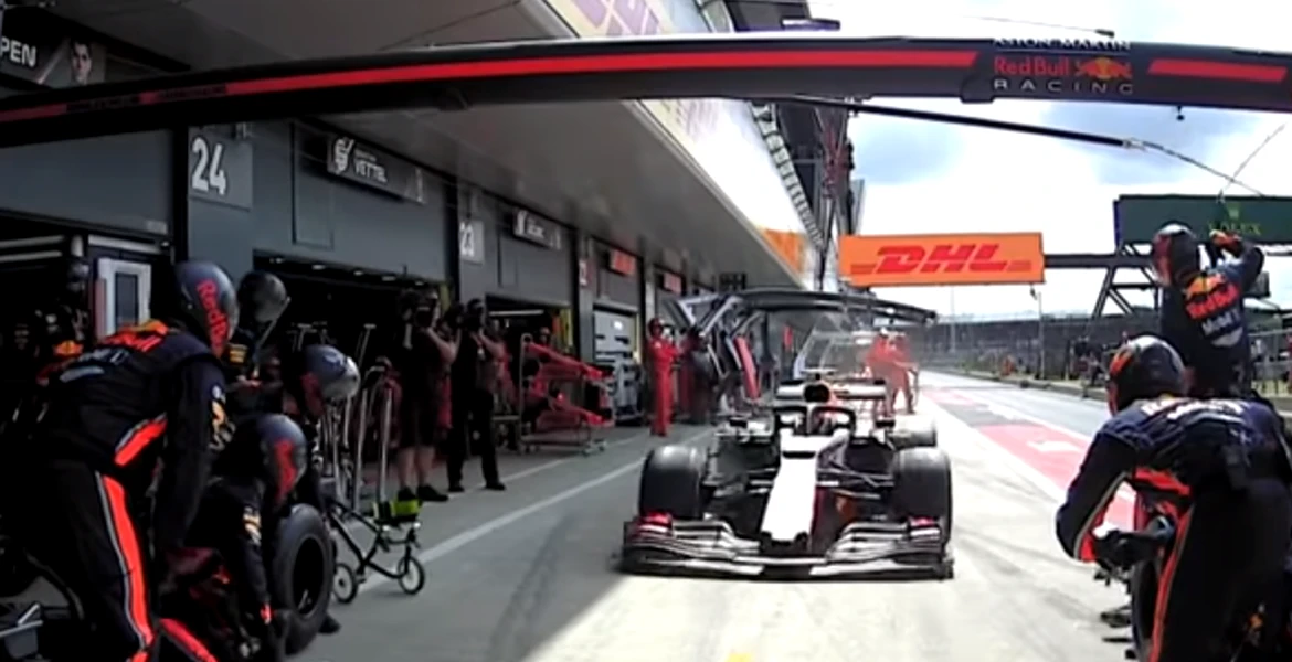 Red Bull Racing a schimbat anvelopele maşinii de Formula 1 în doar 1,9 secunde – VIDEO