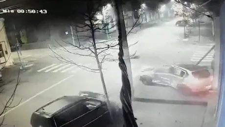 Tânără drogată la volan, prinsă după un accident provocat de altcineva - VIDEO