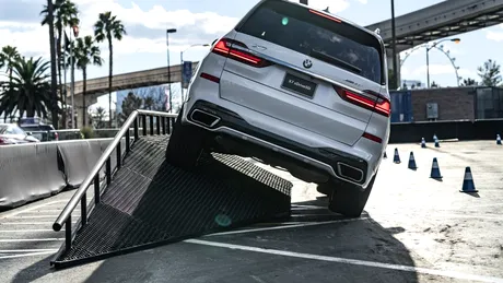 Experienţe inovatoare la CES 2019 de la Los Angeles. Noul BMW X7 parcurge un traseu off-road - VIDEO-GALERIE FOTO