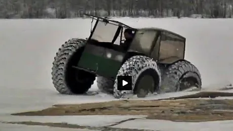 ATV-ul rusesc care merge pe apă... VIDEO-spectacol