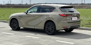 Review Mazda CX-60 Plug-in Hybrid AWD: modificări discrete, ambiții mari