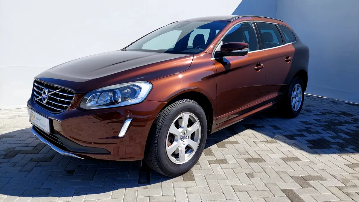 Banca Transilvania vinde un Volvo XC60 rulat. Cât costă cel mai apreciat SUV al suedezilor