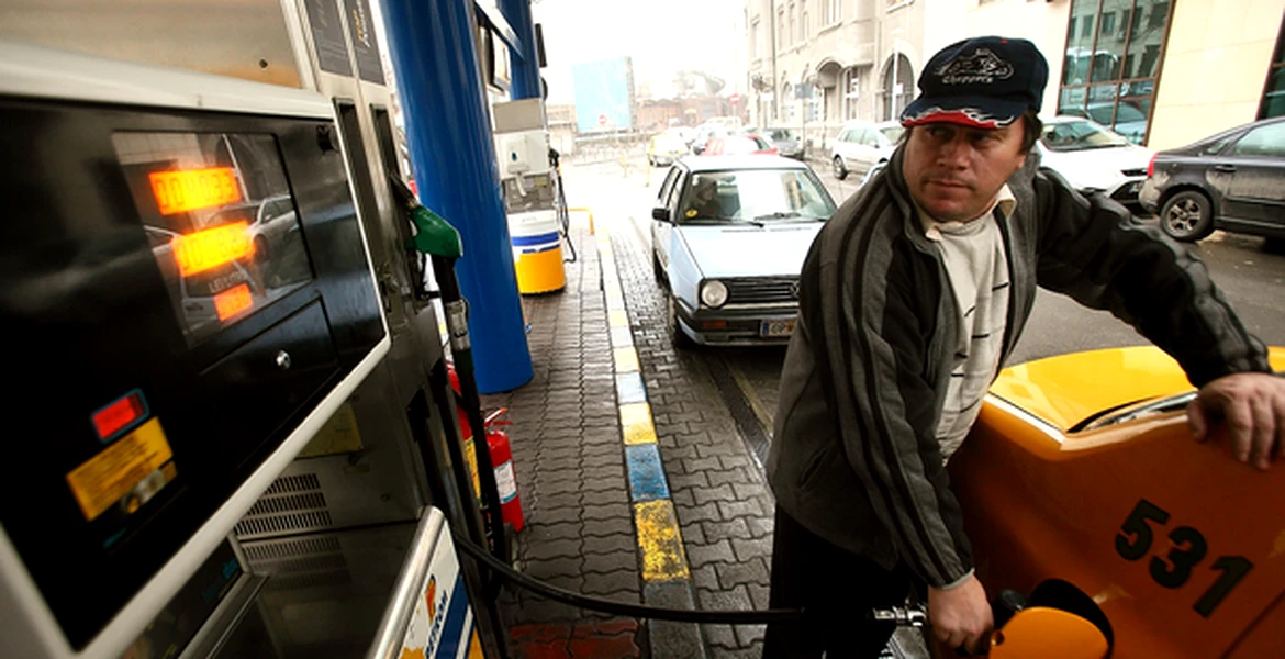 De la 1 ianuarie, preţurile la carburanţi pot să crească, ca urmare a indexării accizei la carburanţi cu inflaţia. Eugen Teodorovici: Este loc de manevră