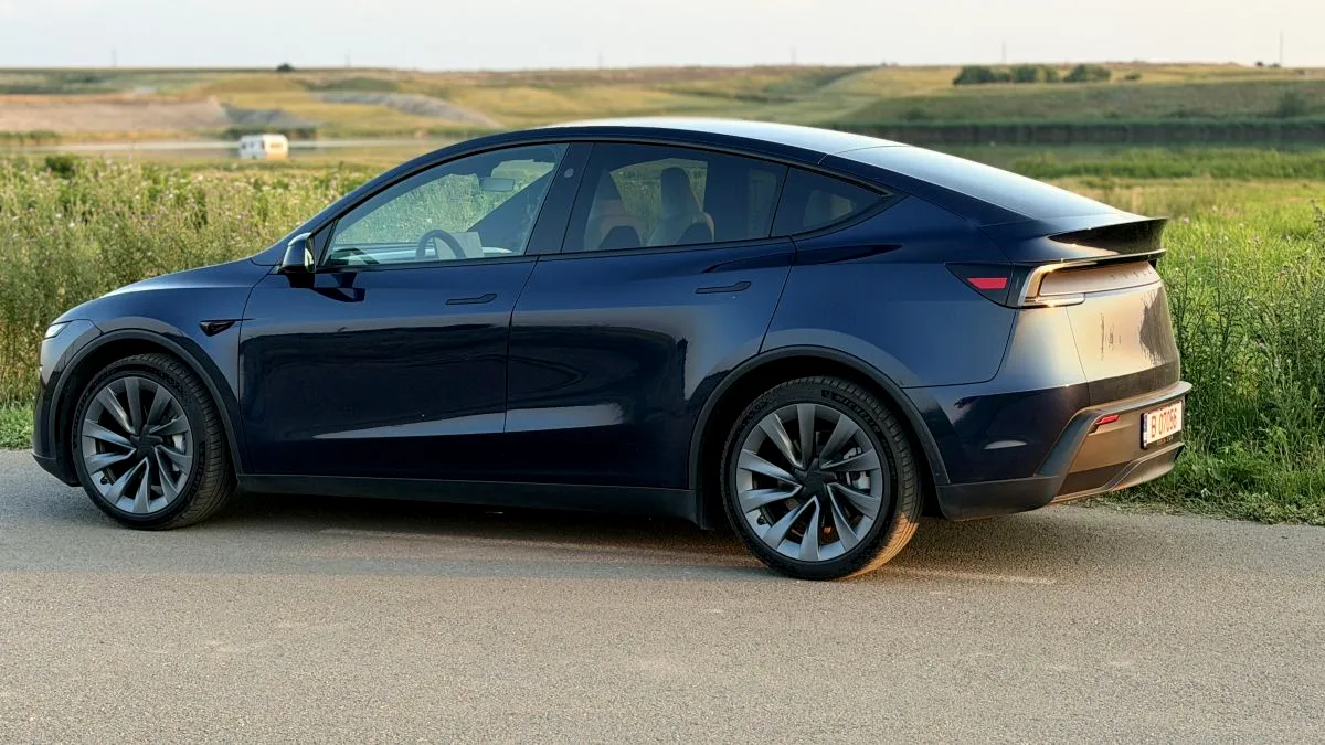 China declanșează cea mai mare rechemare auto din istorie. Aproape 3 milioane de mașini Tesla sunt vizate