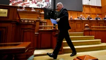 E oficial. Guvernul Bolojan a picat. Moțiunea de cenzură a trecut cu 281 de voturi. Ce urmează