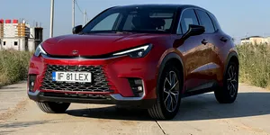 Lexus a avut cel mai bun an din istoria sa, cu peste 880.000 de unități comercializate