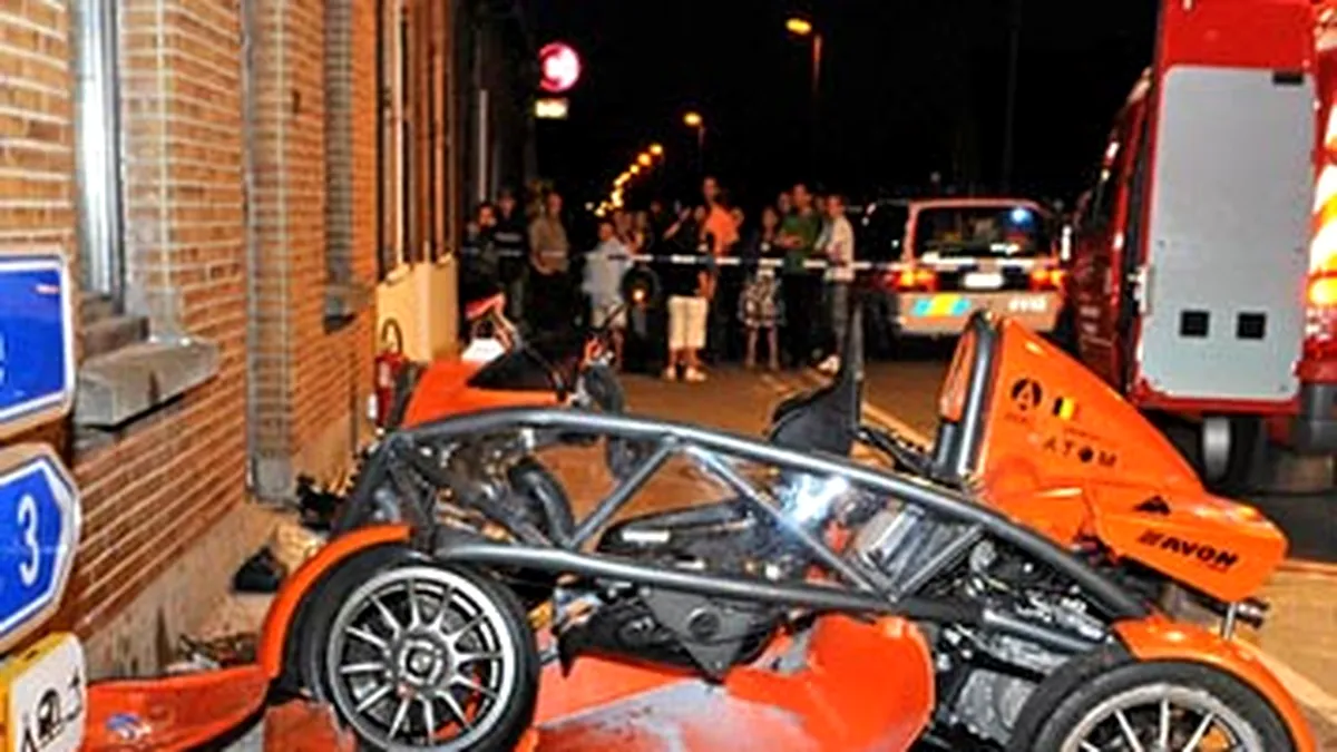 Grav accident cu Ariel Atom