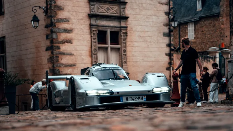 Porsche prezintă 963 RSP – Monopostul de Le Mans pe care îl poți conduce pe drumuri publice