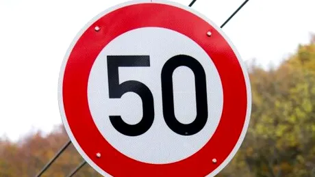 Care sunt limitele de viteze pe drumurile din România în 2023? Amenda pentru depășirea limitei cu 50 de km/h