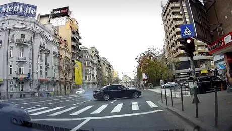 VIDEO - Urmărire ca-n vestul sălbatic în București. Un șofer băut și drogat a intrat violent într-un stâlp