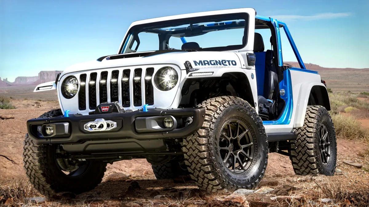 Jeep a prezentat conceptul Wrangler Magneto, care prefigurează o versiune electrică a celebrului offroader