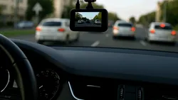 EXCLUSIV | Camera de bord cu inteligență artificială care salvează vieți. Accidentele s-au redus cu 40% și asigurarea e mai ieftină