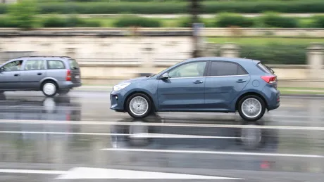 Test drive Kia Rio - Clasa mică a devenit mai mare