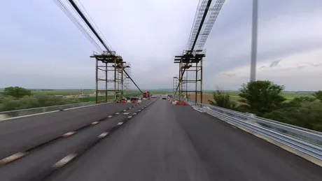 Prima trecere pe noul pod peste Dunăre de la Brăila. Cum arată stațiile de taxare de pe malul tulcean - VIDEO