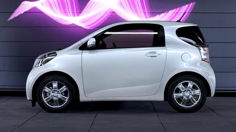 Rechemare în service Toyota iQ