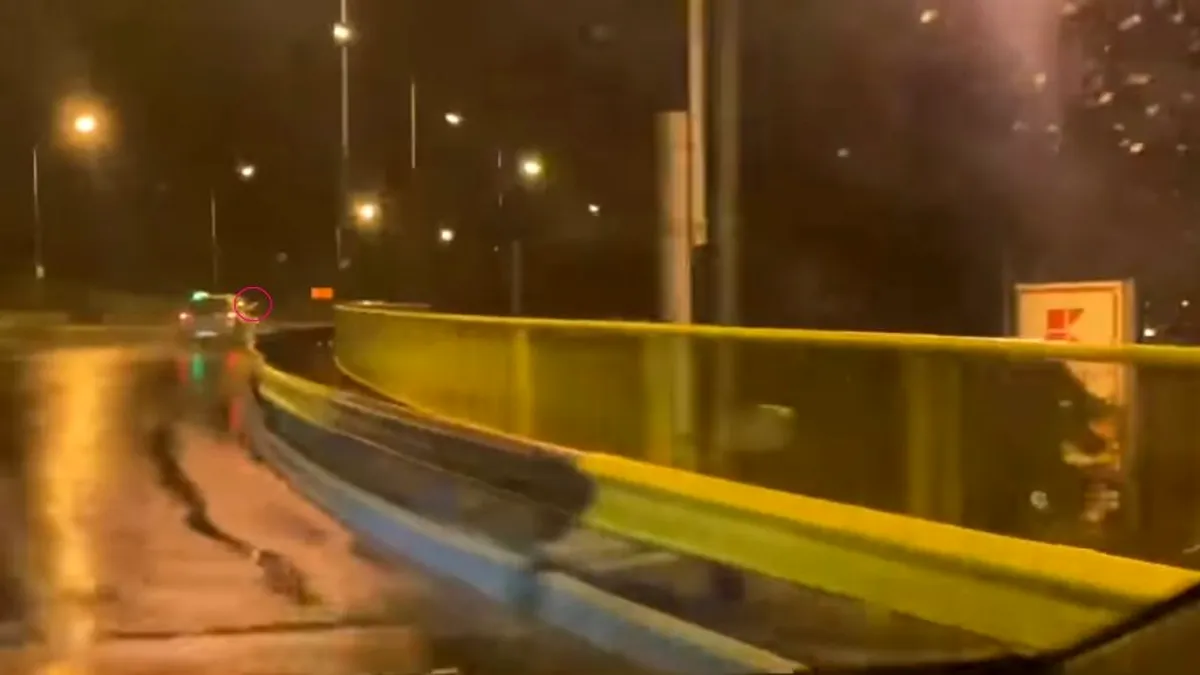 Urmărire în trafic la Ploiești, cu pistolul pe geam - VIDEO