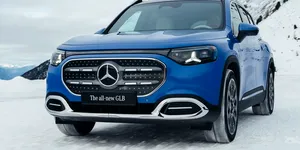 Mercedes-Benz GLB 250+ cu tehnologie EQ a ajuns în România. SUV-ul electric cu autonomie de până la 632 km poate fi văzut la Țiriac Auto
