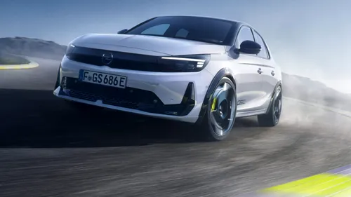 <span class='prepend'>Foto |</span> Opel lansează Corsa GSE, cea mai puternică versiune a modelului sub-compact. Rivalul pentru VW ID.Polo GTI vine cu 281 de cai putere și anvelope Michelin