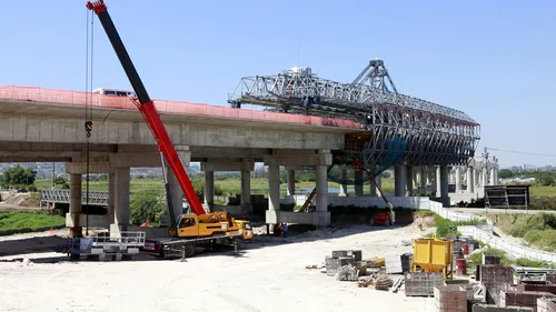 CNAIR construiește un pasaj uriaș la Roman. Podul rutier „mamut” va avea o lungime totală de 1.795 metri