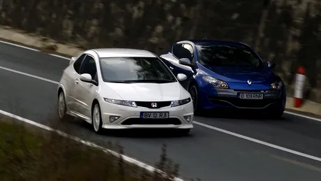 Renault Mégane RS vs Honda Civic Type R Championship White  Edition